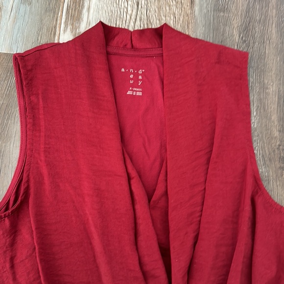 Bundle of 3 XS tank top blouses - Picture 8 of 8